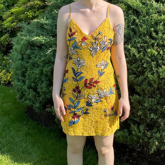 Nasty Gal Dresses & Skirts - Yellow lace floral cotton summer mini sundress